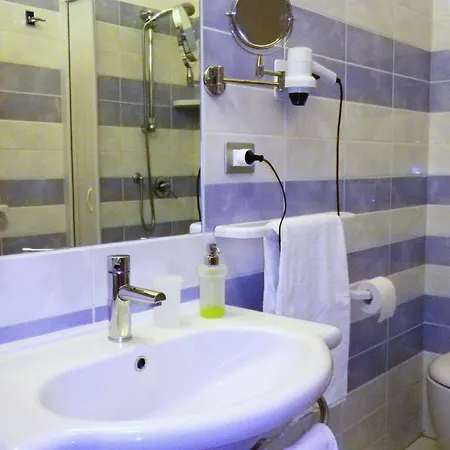 Elisart Πανσιόν Αλγκέρο